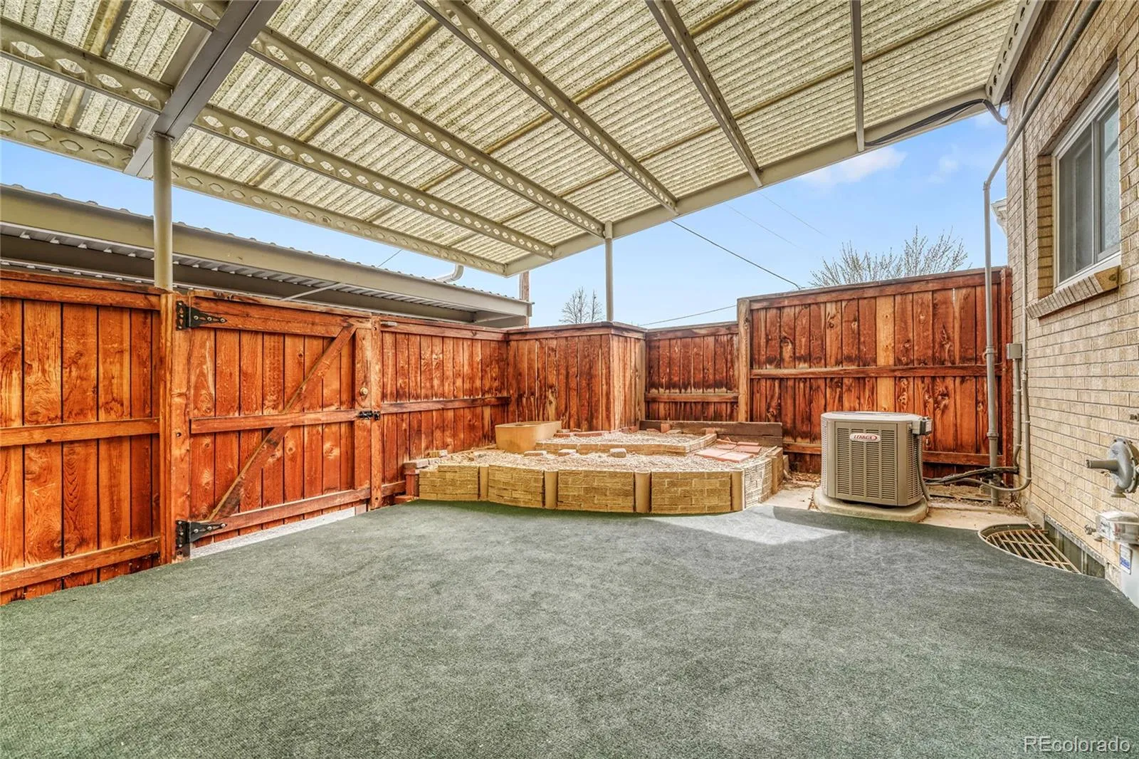 9276 E Nassau Avenue Denver CO 80237 MLS #REC3483768 04032026220305 1600 37