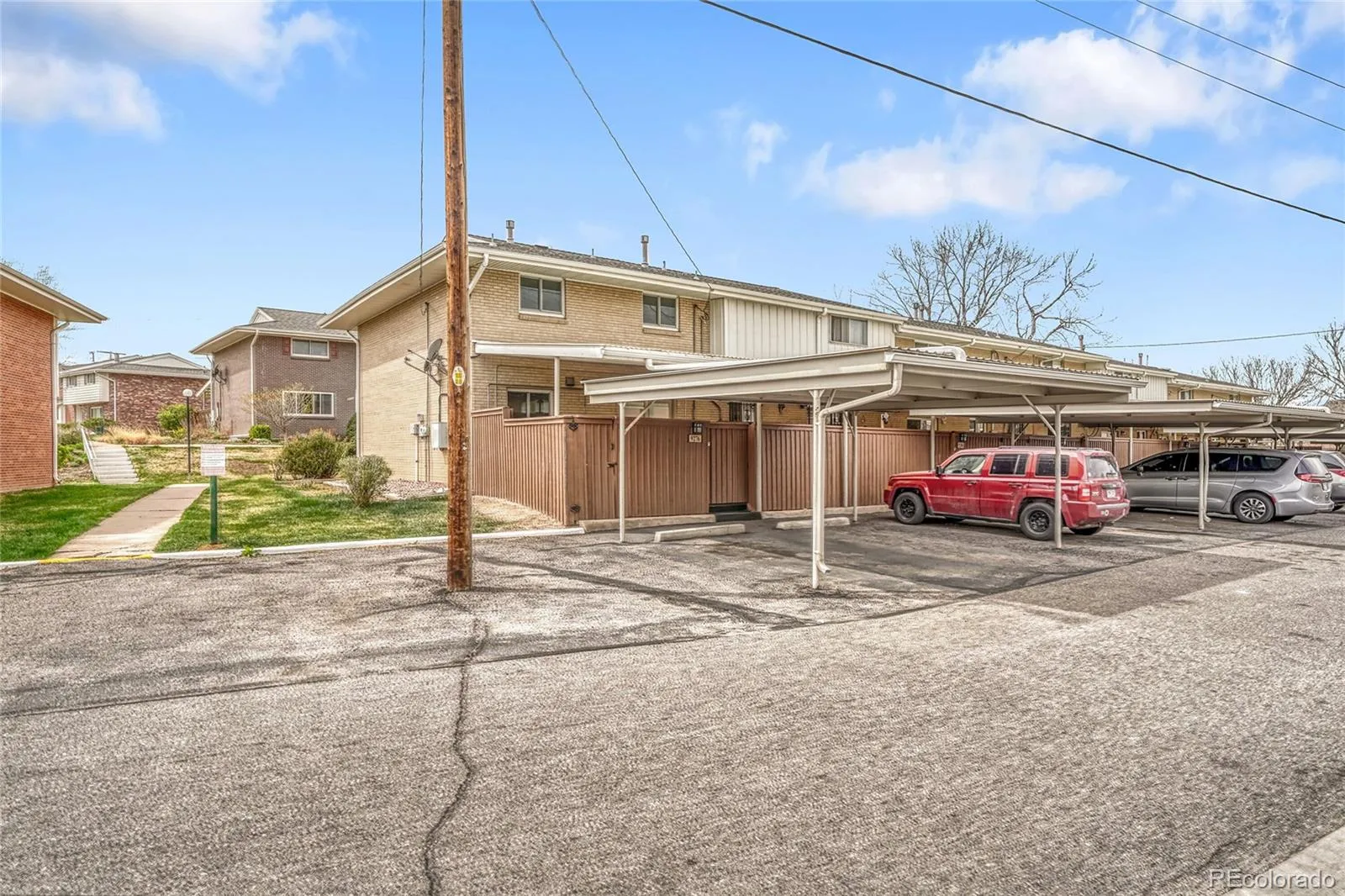 9276 E Nassau Avenue Denver CO 80237 MLS #REC3483768 04032026220305 1600 39