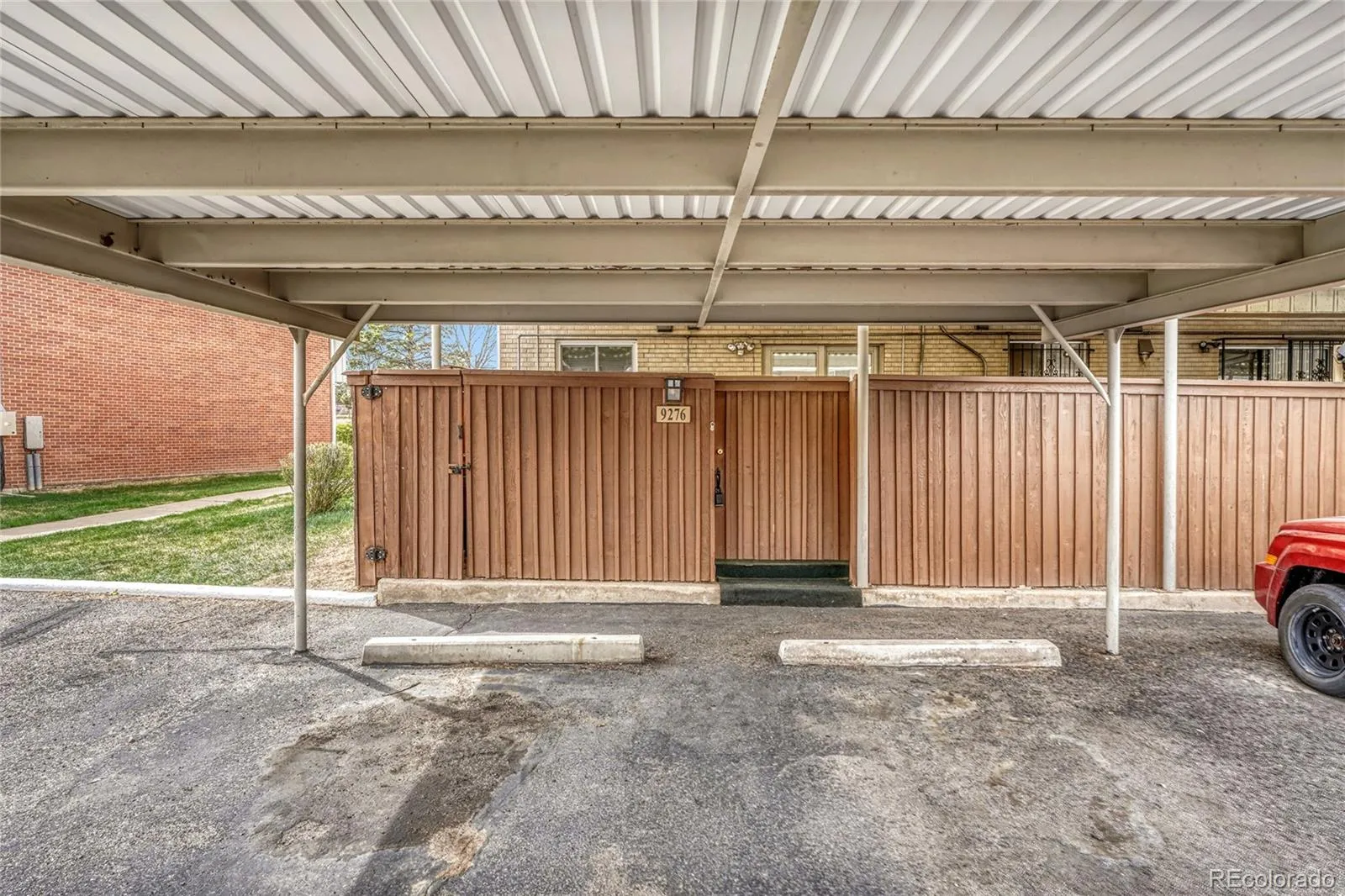 9276 E Nassau Avenue Denver CO 80237 MLS #REC3483768 04032026220305 1600 41