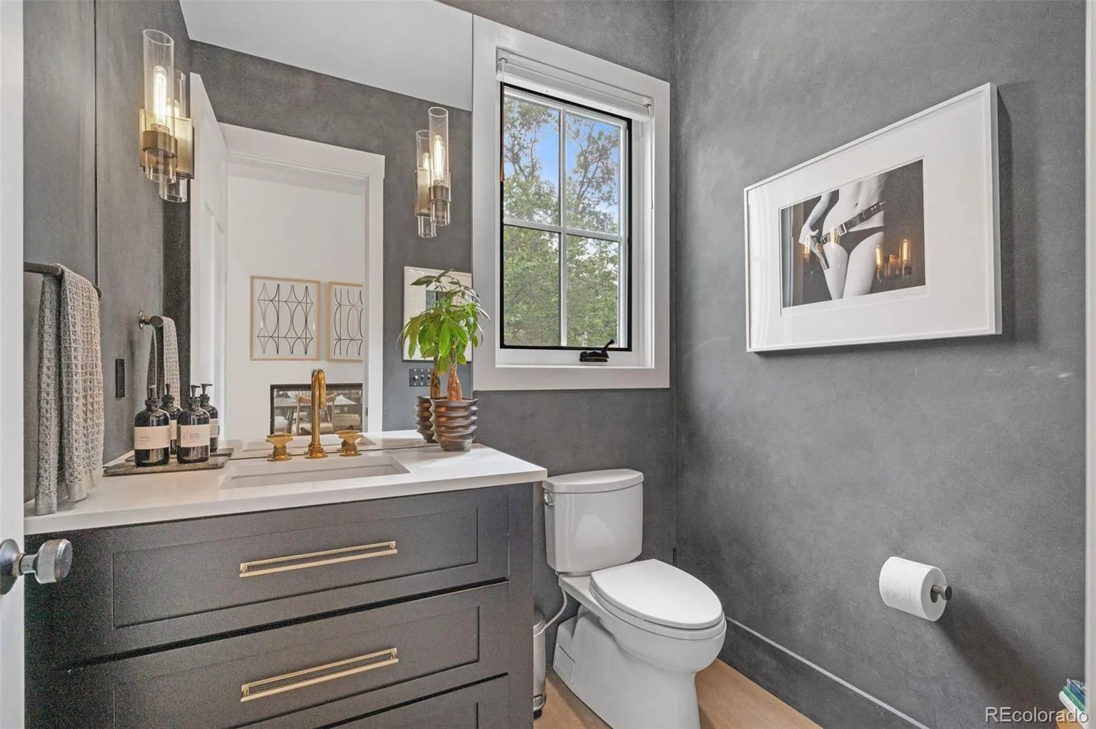 891 S York Street Denver CO 80209 | MLS #REC3486848 08192026071501 1600 24