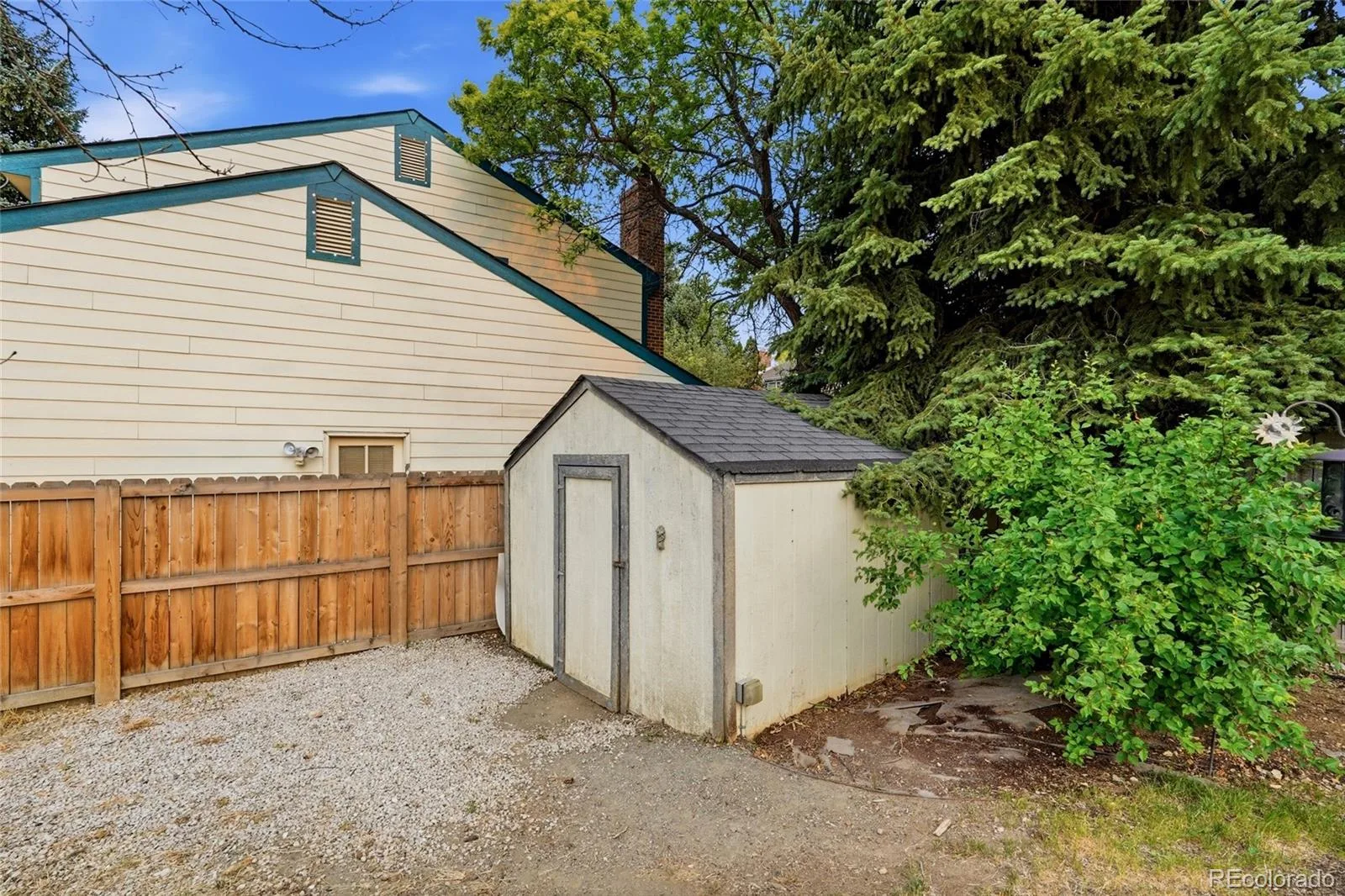 7992 S Corona Way Centennial CO 80122 MLS #REC3488126 06262026221633 1600 47