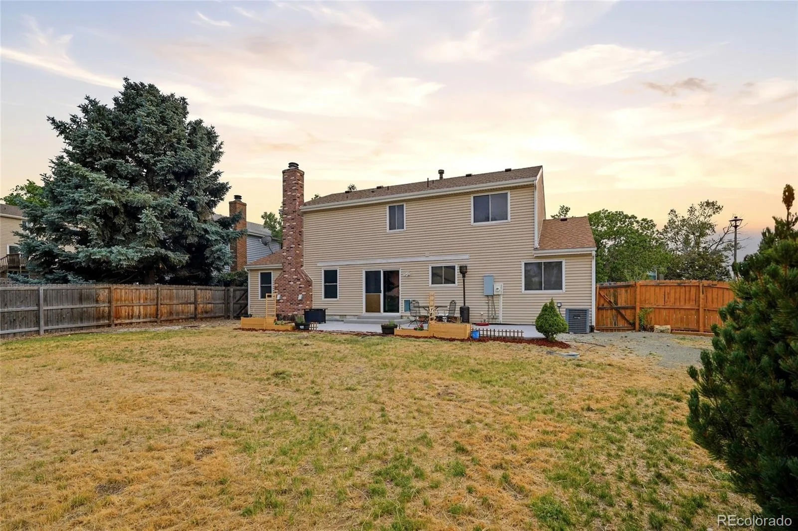 7992 S Corona Way Centennial CO 80122 MLS #REC3488126 06262026221633 1600 49