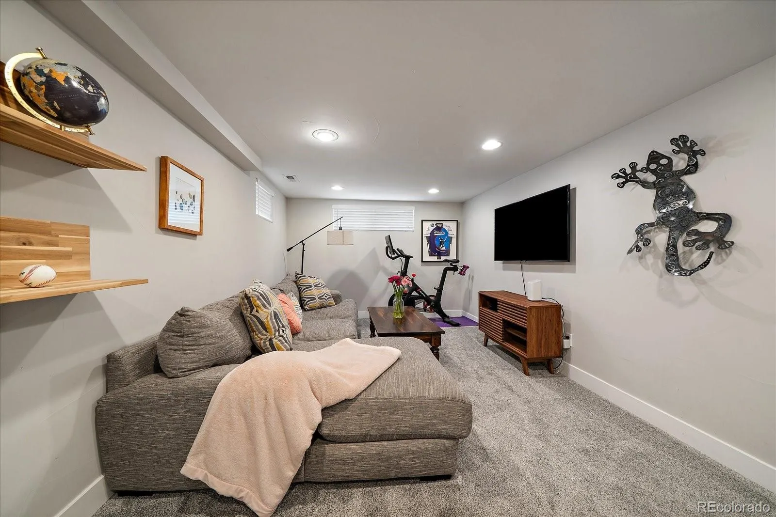4801 W 32nd Avenue Denver CO 80212 MLS #REC3488488 05152026013543 1600 22