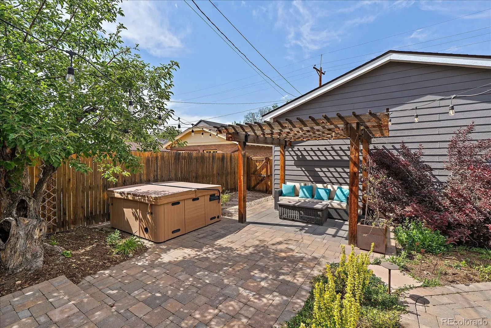4801 W 32nd Avenue Denver CO 80212 MLS #REC3488488 05152026013543 1600 28