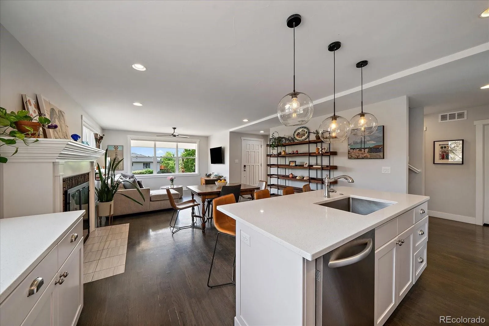 4801 W 32nd Avenue Denver CO 80212 MLS #REC3488488 05152026013543 1600 3