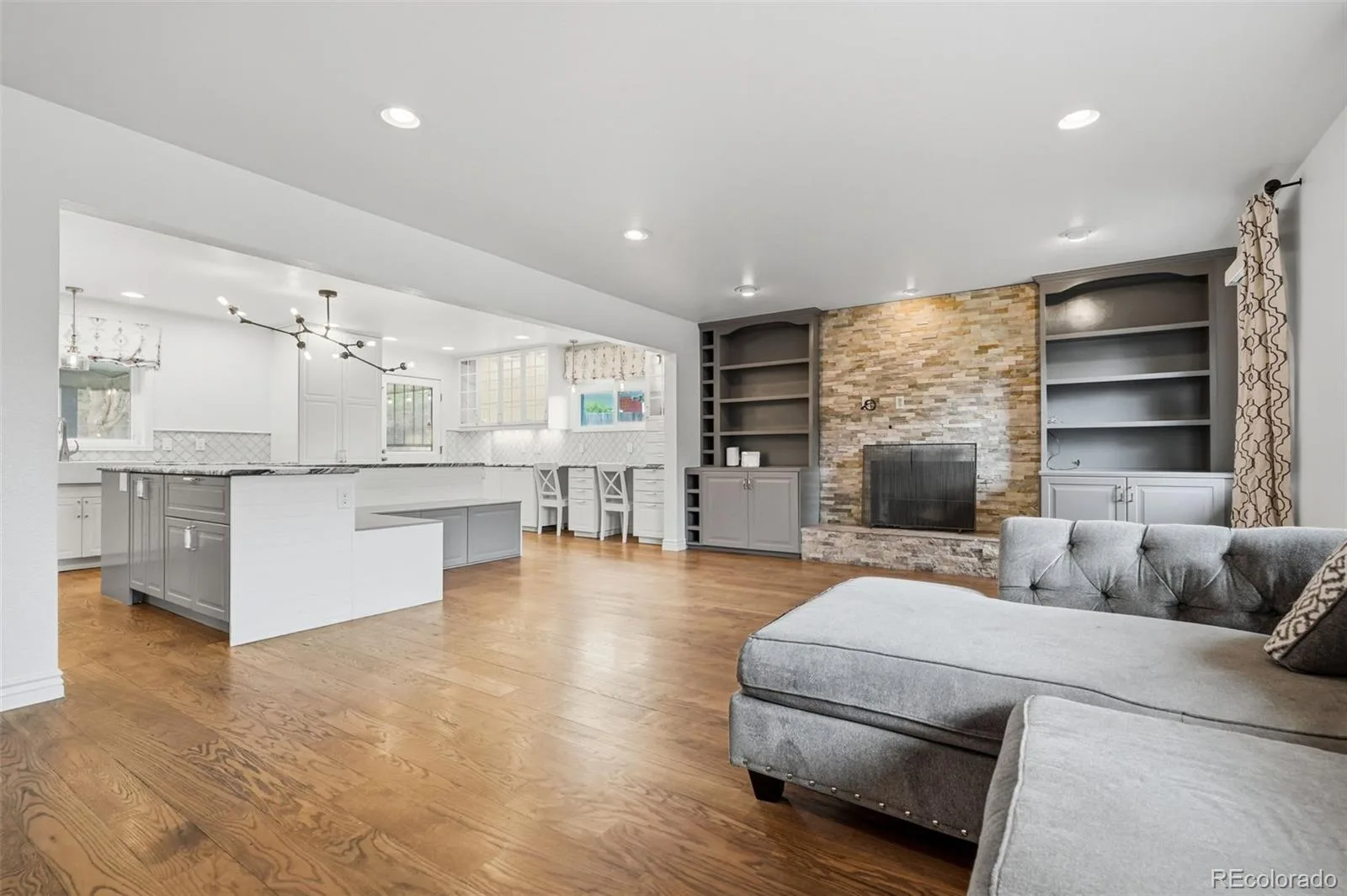 9056 E Colorado Circle Denver CO 80231 MLS #REC3490498 06012026231349 1600 12