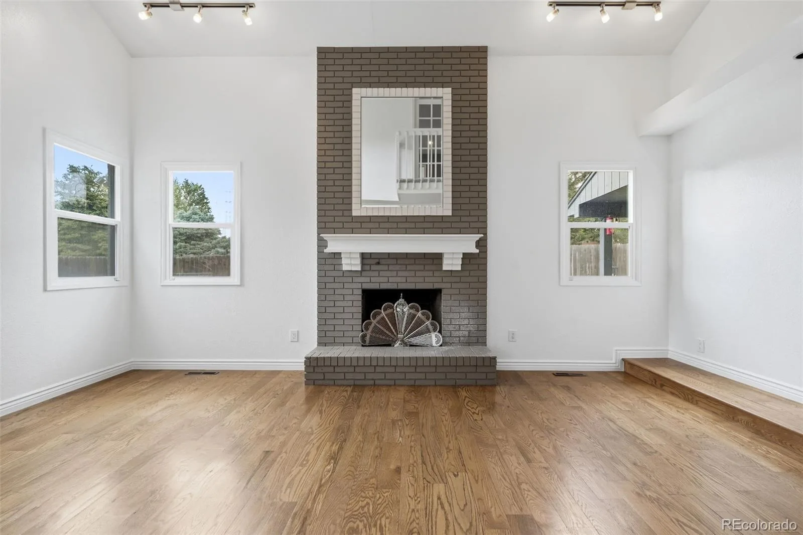 9056 E Colorado Circle Denver CO 80231 MLS #REC3490498 06012026231349 1600 16