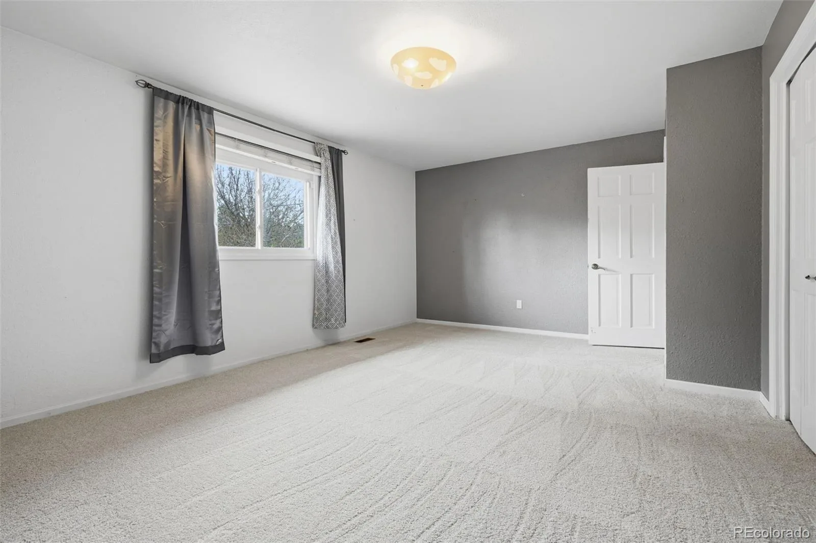 9056 E Colorado Circle Denver CO 80231 MLS #REC3490498 06012026231349 1600 33