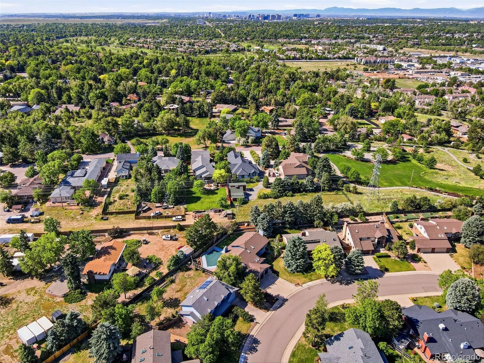 9056 E Colorado Circle Denver CO 80231 MLS #REC3490498 06012026231349 1600 47