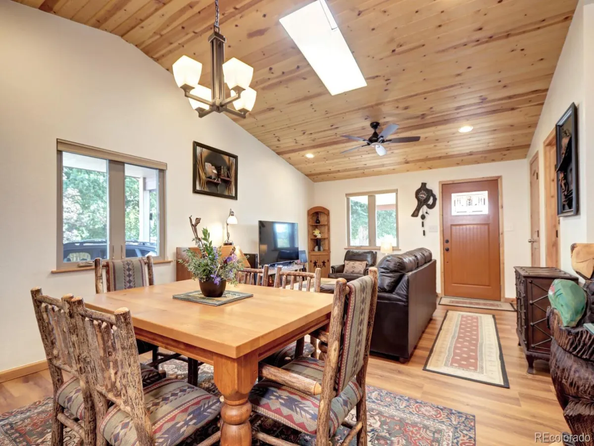 04012026165504 1200 15