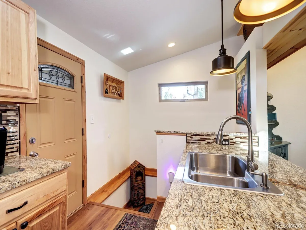 04012026165504 1200 25