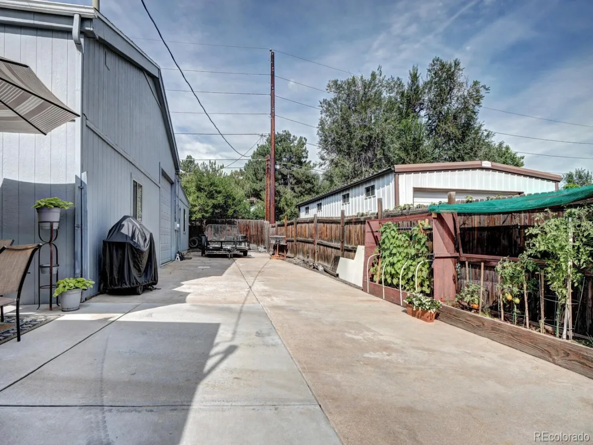 04012026165504 1200 37