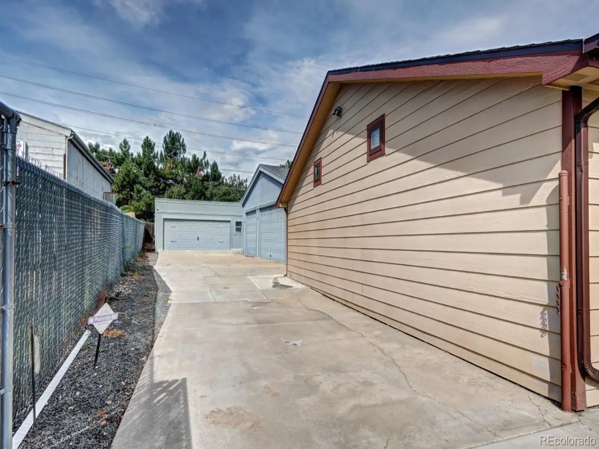 04012026165504 1200 43