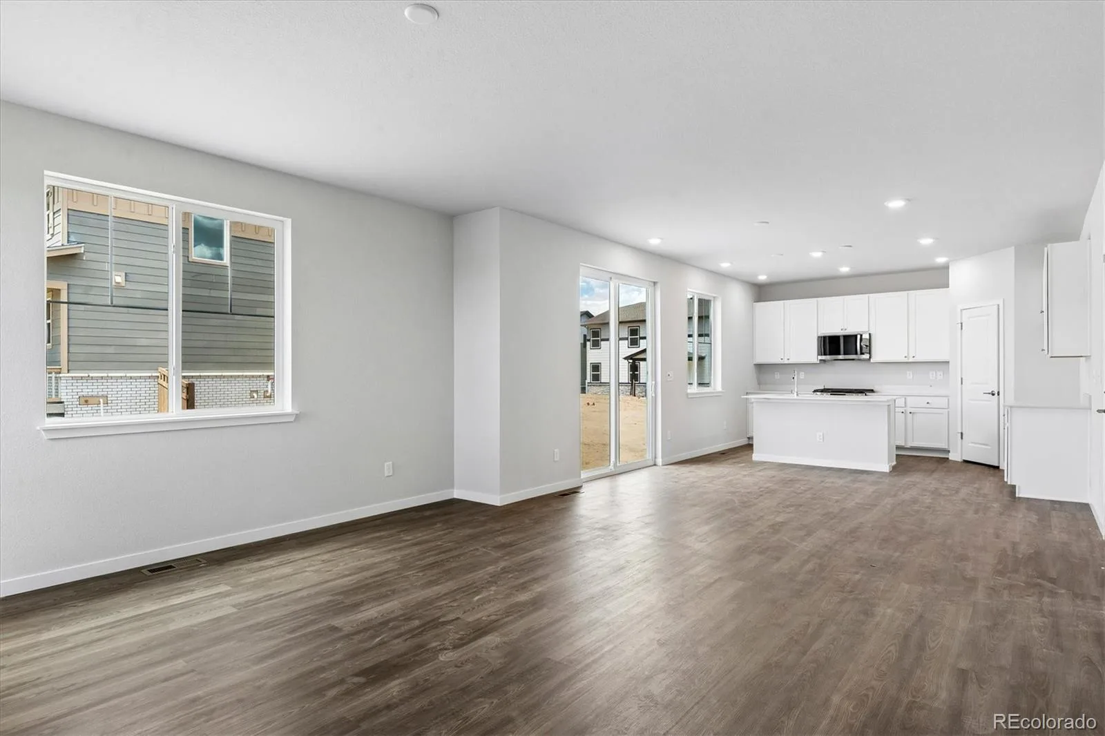 5807 N Ireland Way Aurora CO 80019 | MLS #REC3494254 08072026234002 1600 3