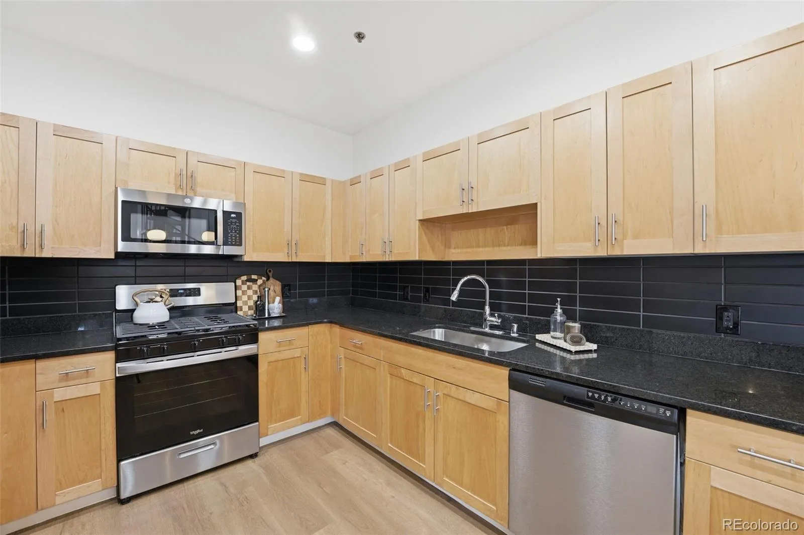 04062026170240 1600 13