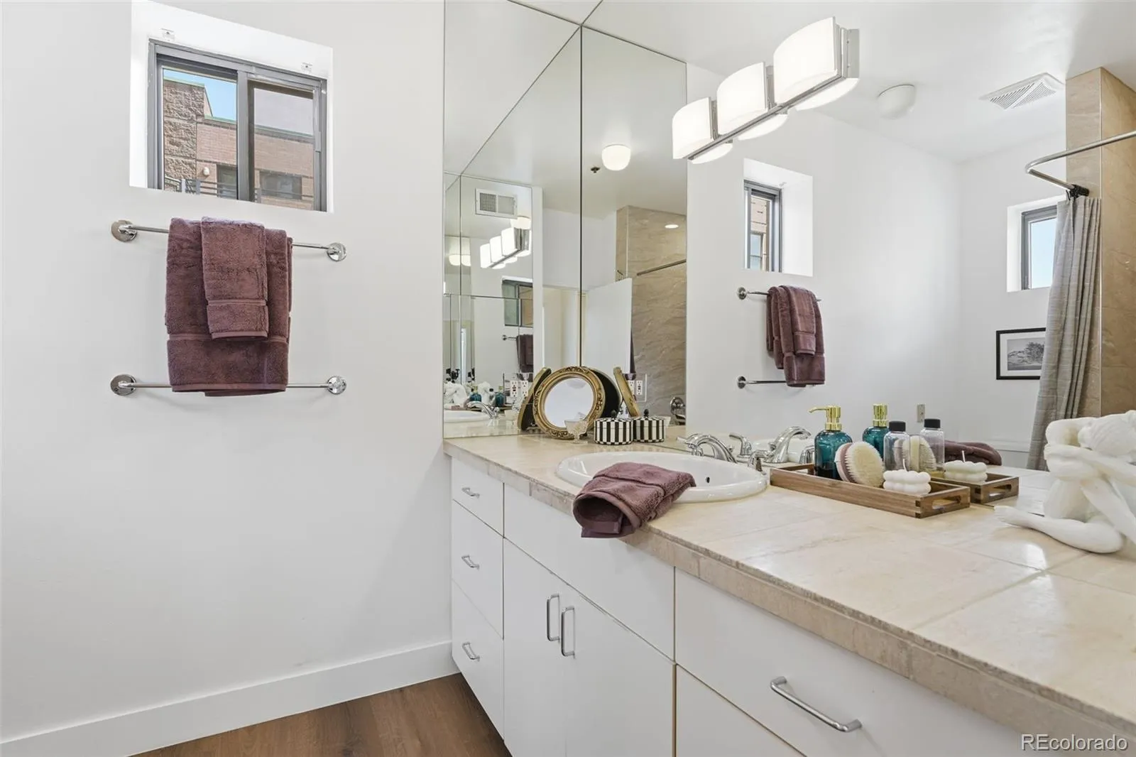 04062026170240 1600 24