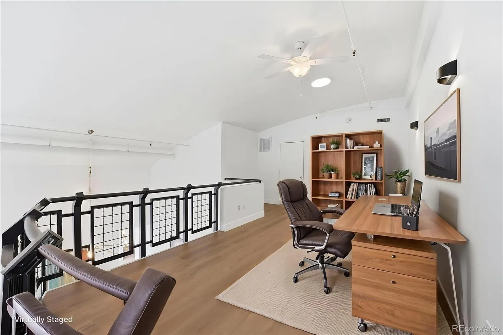 04062026170240 1600 32