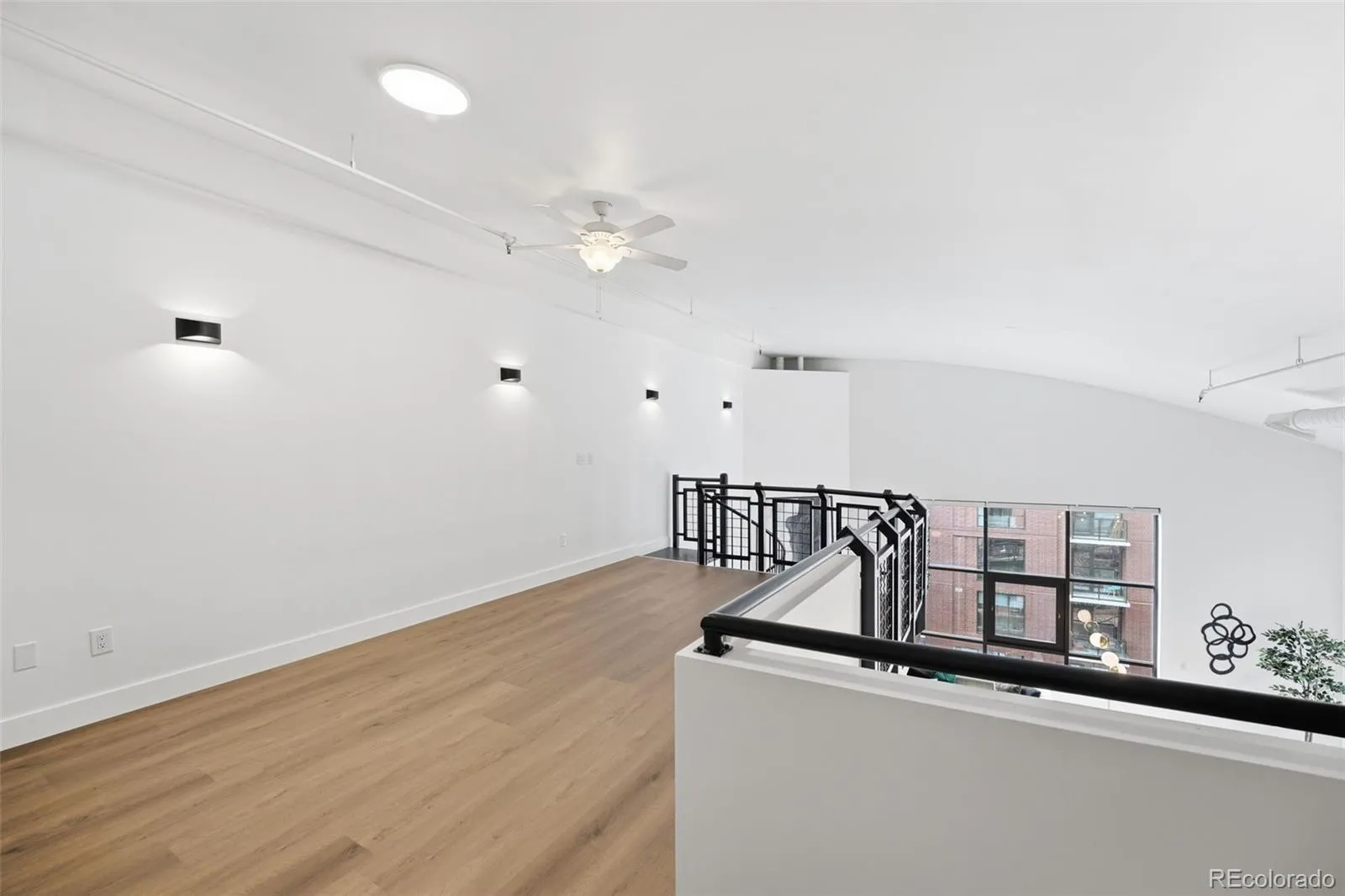 04062026170240 1600 34