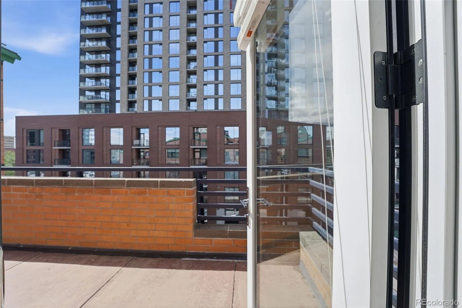 04062026170240 1600 35