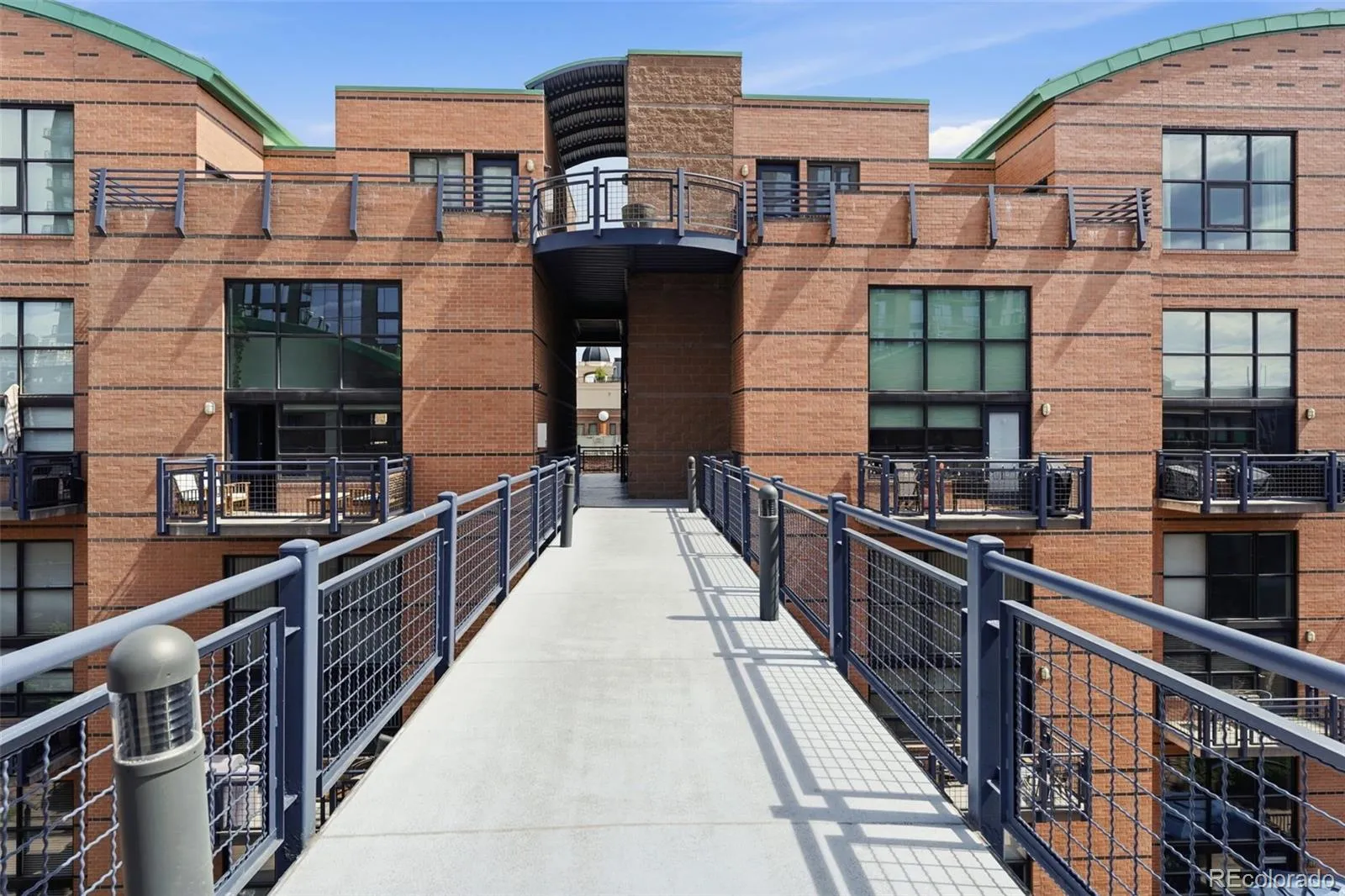 04062026170240 1600 40