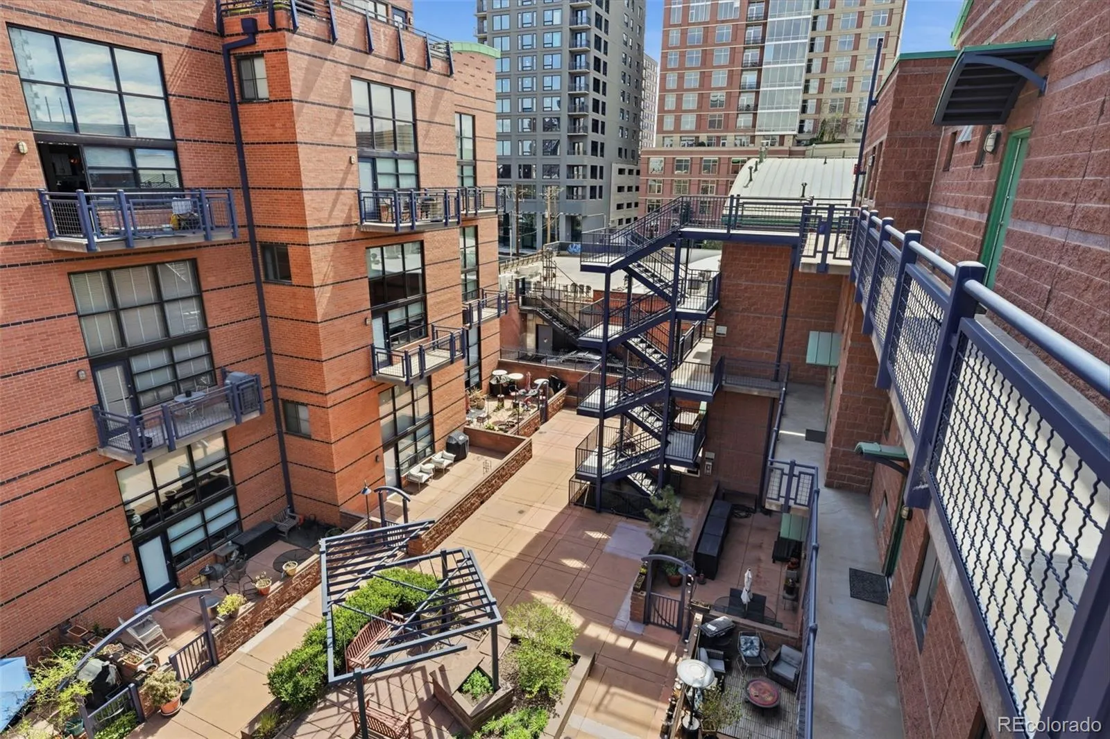 04062026170240 1600 42