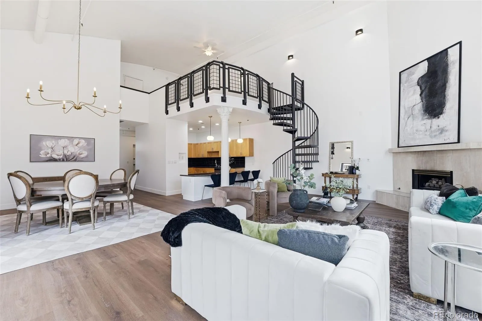 04062026170240 1600 8