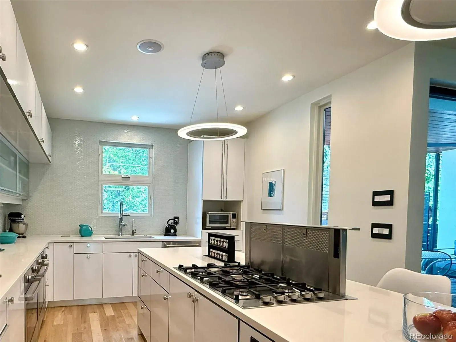 02122026011335 1600 32