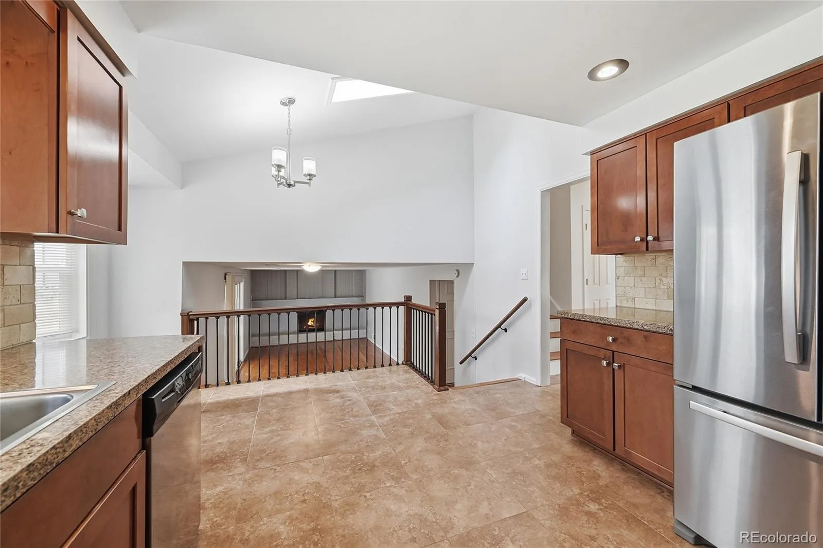 6081 S Kearney Street Centennial CO 80111 | MLS #REC3497275 08232026024611 1600 11