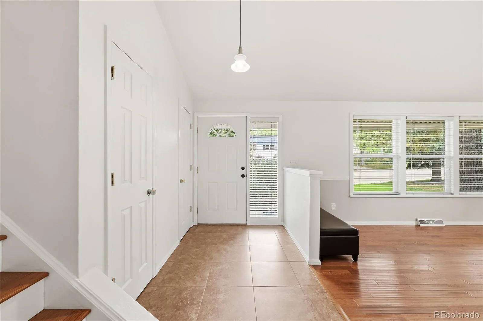 6081 S Kearney Street Centennial CO 80111 | MLS #REC3497275 08232026024611 1600 13