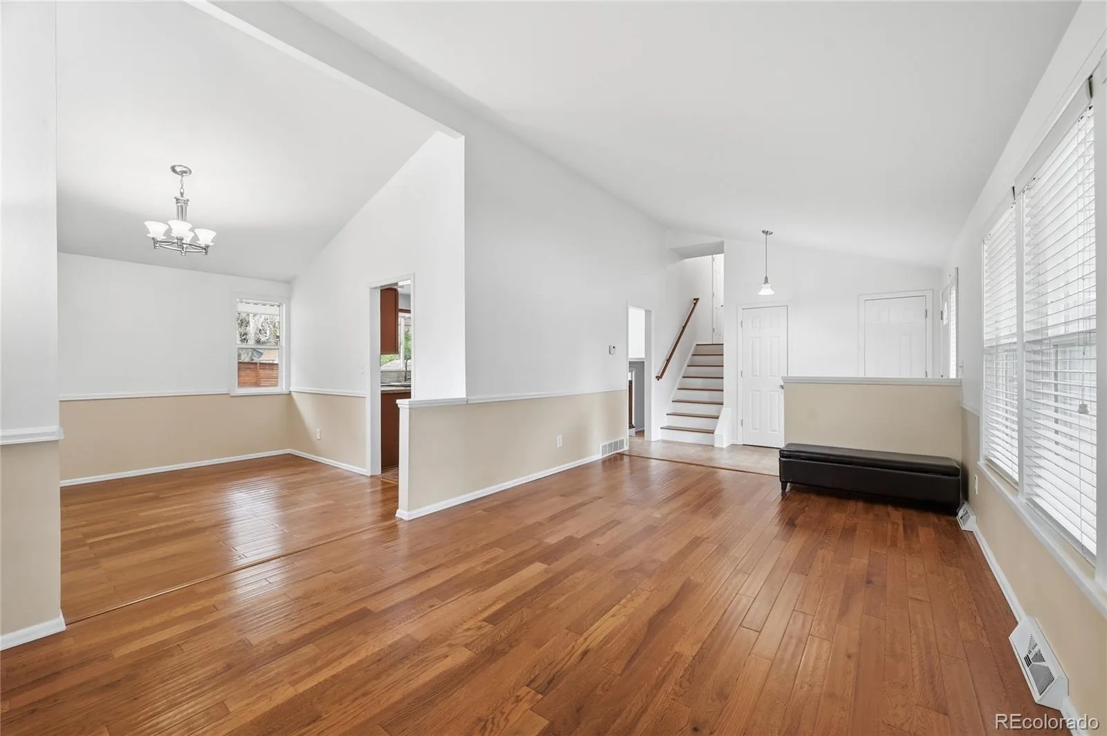 6081 S Kearney Street Centennial CO 80111 | MLS #REC3497275 08232026024611 1600 16