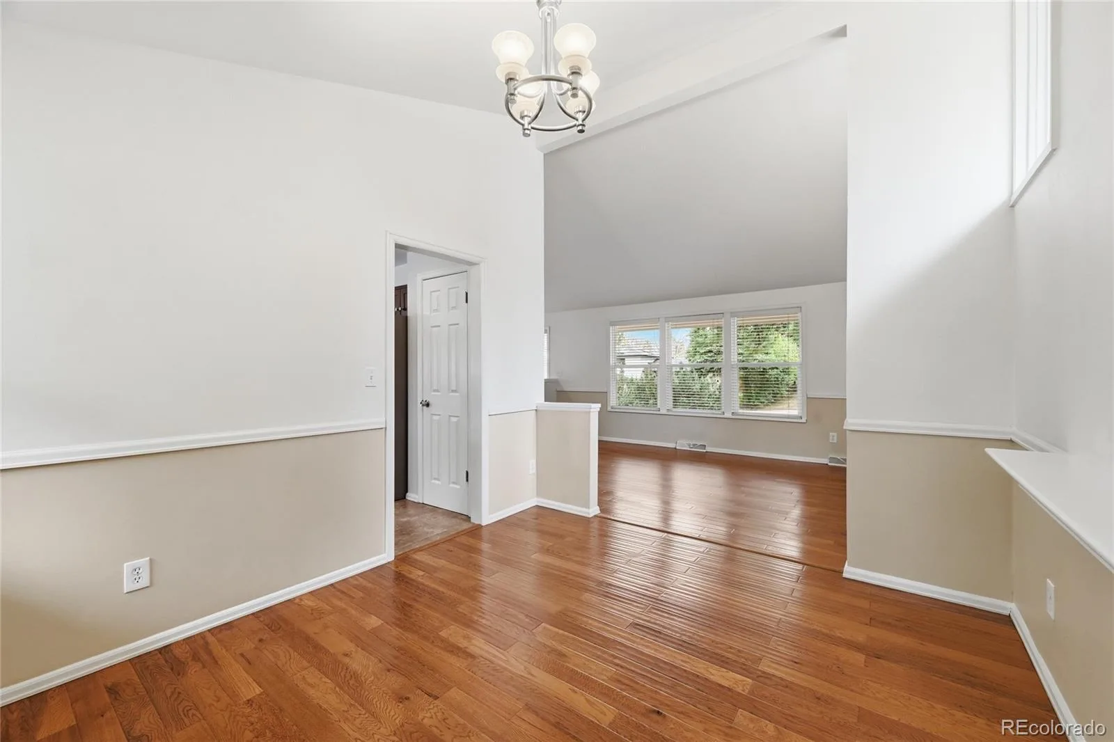 6081 S Kearney Street Centennial CO 80111 | MLS #REC3497275 08232026024611 1600 19
