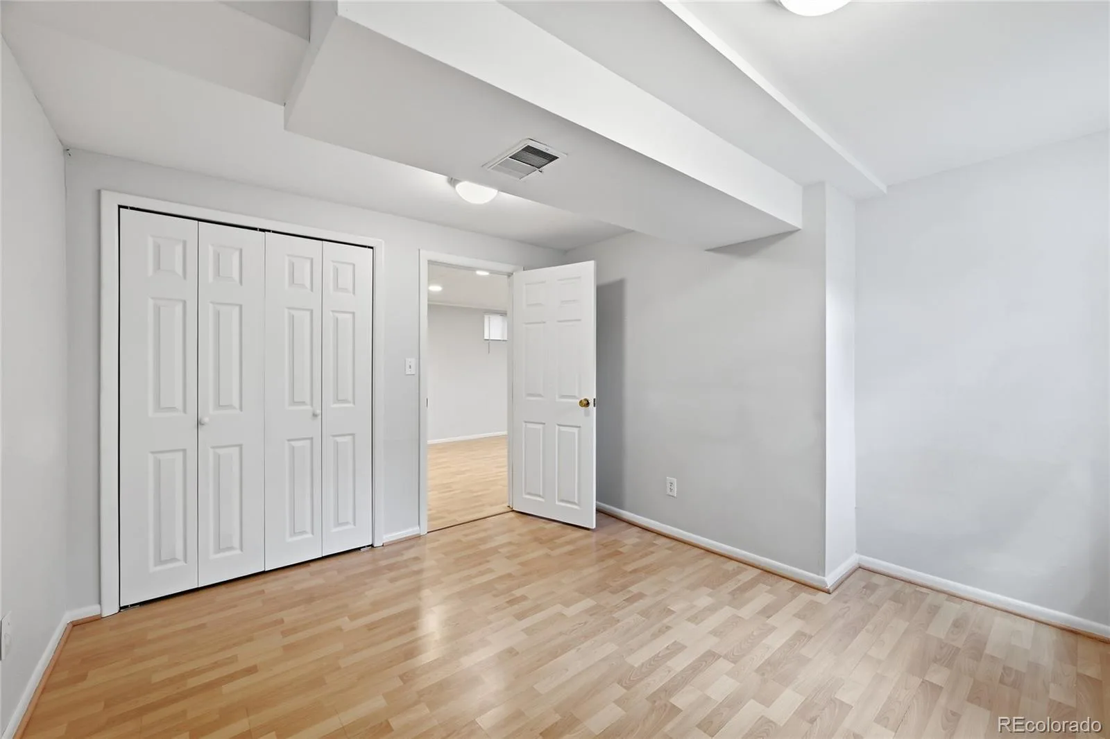 6081 S Kearney Street Centennial CO 80111 | MLS #REC3497275 08232026024611 1600 41
