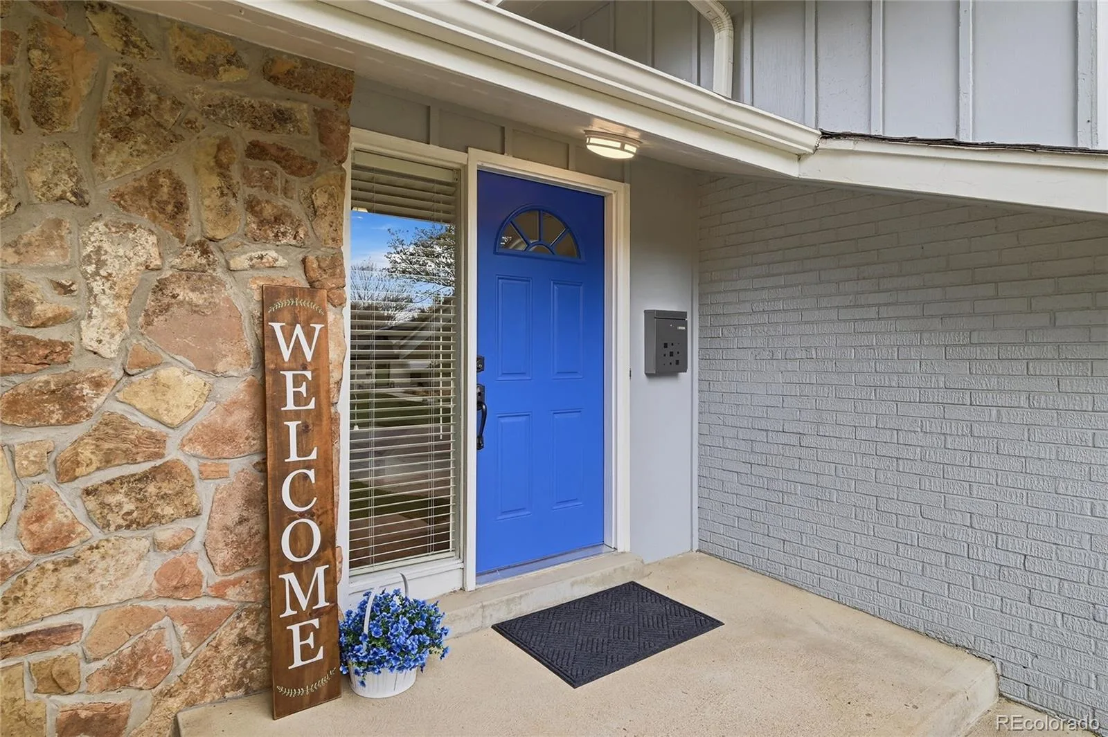 6081 S Kearney Street Centennial CO 80111 | MLS #REC3497275 08232026024611 1600 5