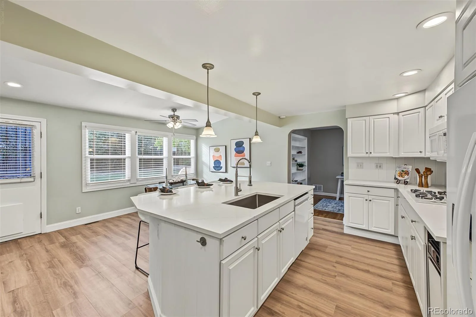 55 Brentwood Street Lakewood CO 80226 | MLS #REC3498274 10132026152814 1600 20