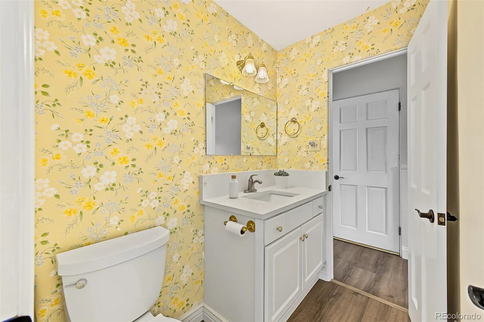 55 Brentwood Street Lakewood CO 80226 | MLS #REC3498274 10132026152814 1600 22