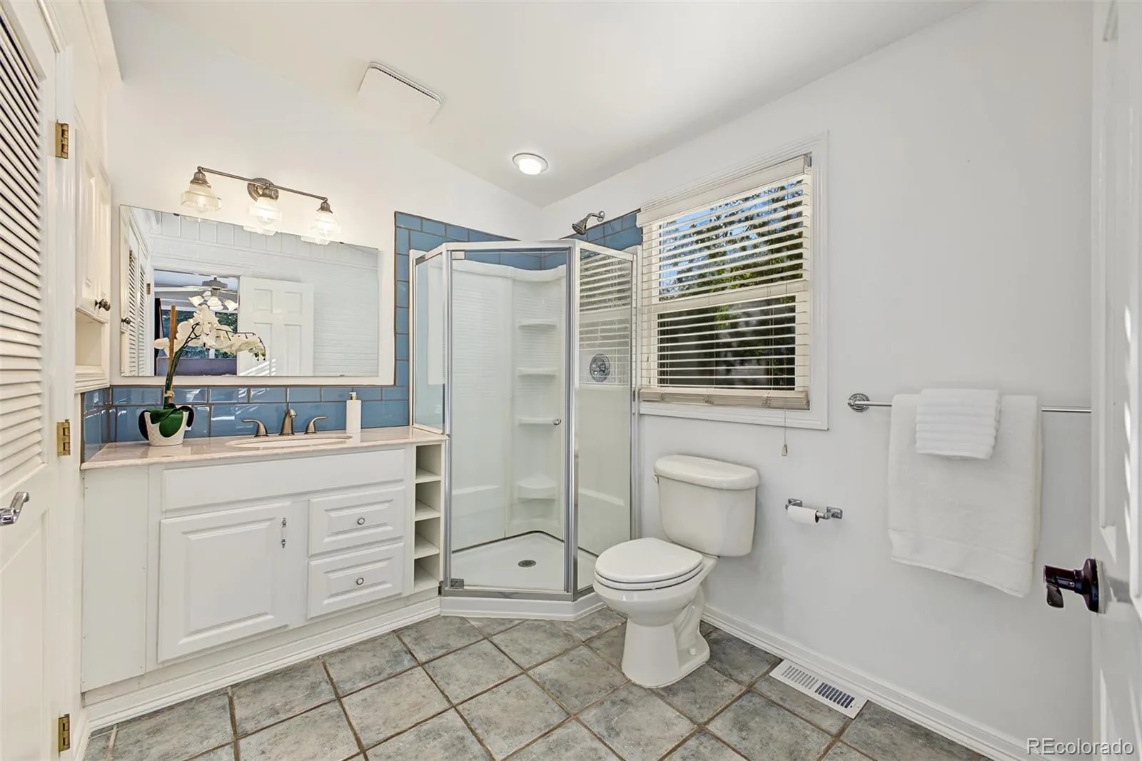 55 Brentwood Street Lakewood CO 80226 | MLS #REC3498274 10132026152814 1600 26
