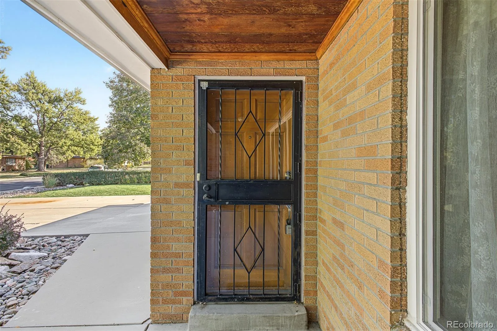 55 Brentwood Street Lakewood CO 80226 | MLS #REC3498274 10132026152814 1600 35