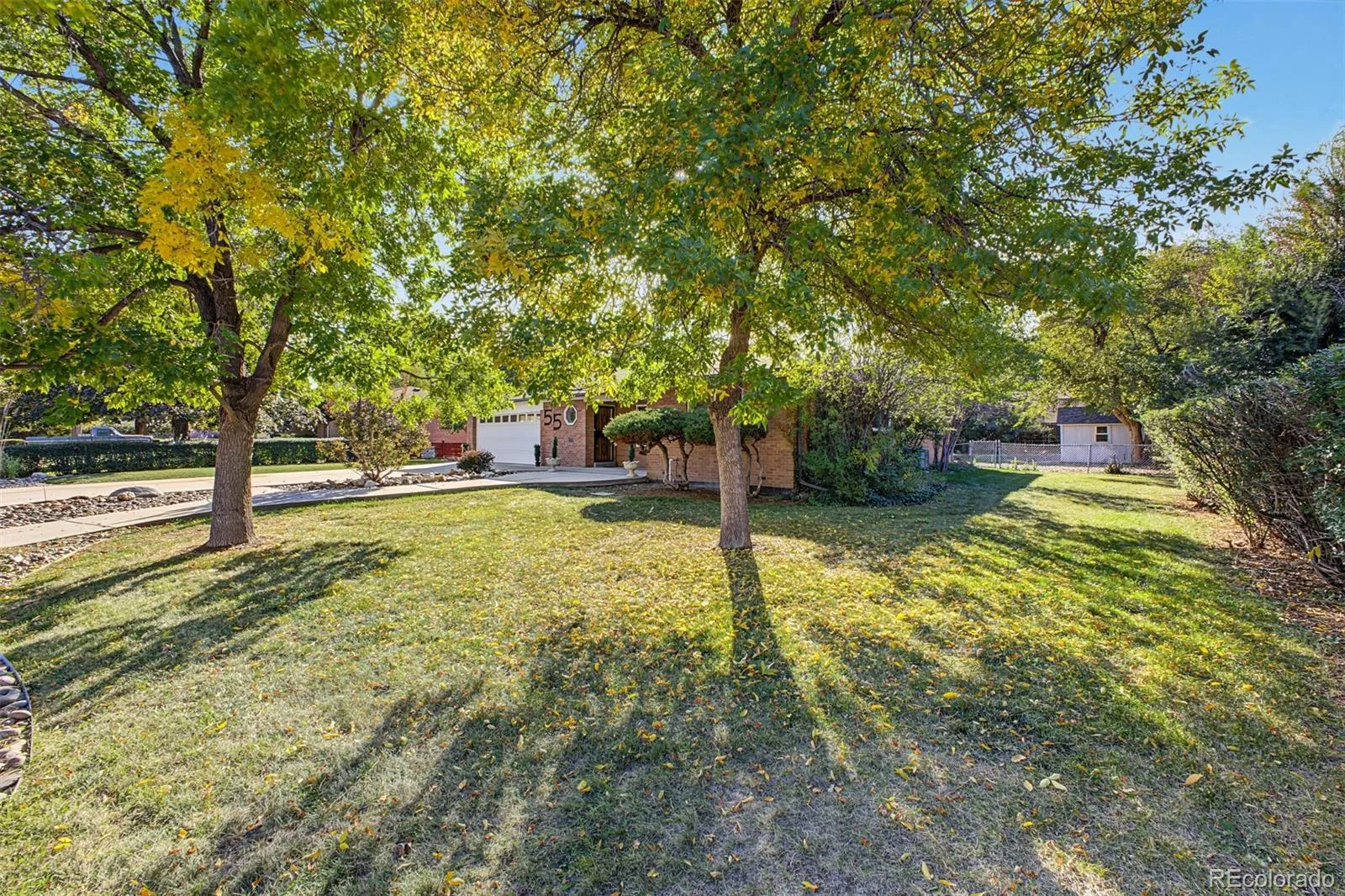 55 Brentwood Street Lakewood CO 80226 | MLS #REC3498274 10132026152814 1600 44