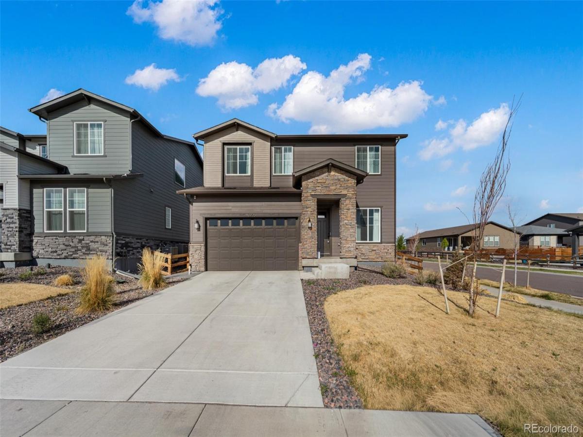 3906 N Catawba Way Aurora CO 80019 | MLS #REC3504135 MLS #REC3504135 image #0