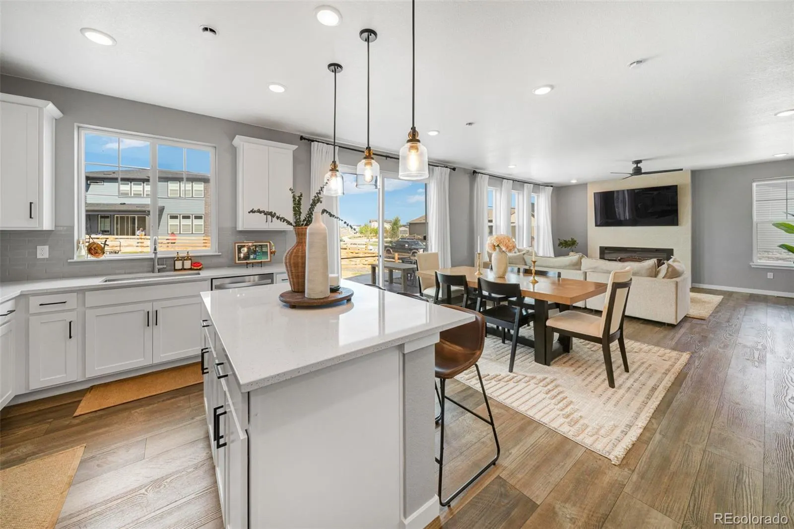 3906 N Catawba Way Aurora CO 80019 MLS #REC3504135 05022026051539 1600 11