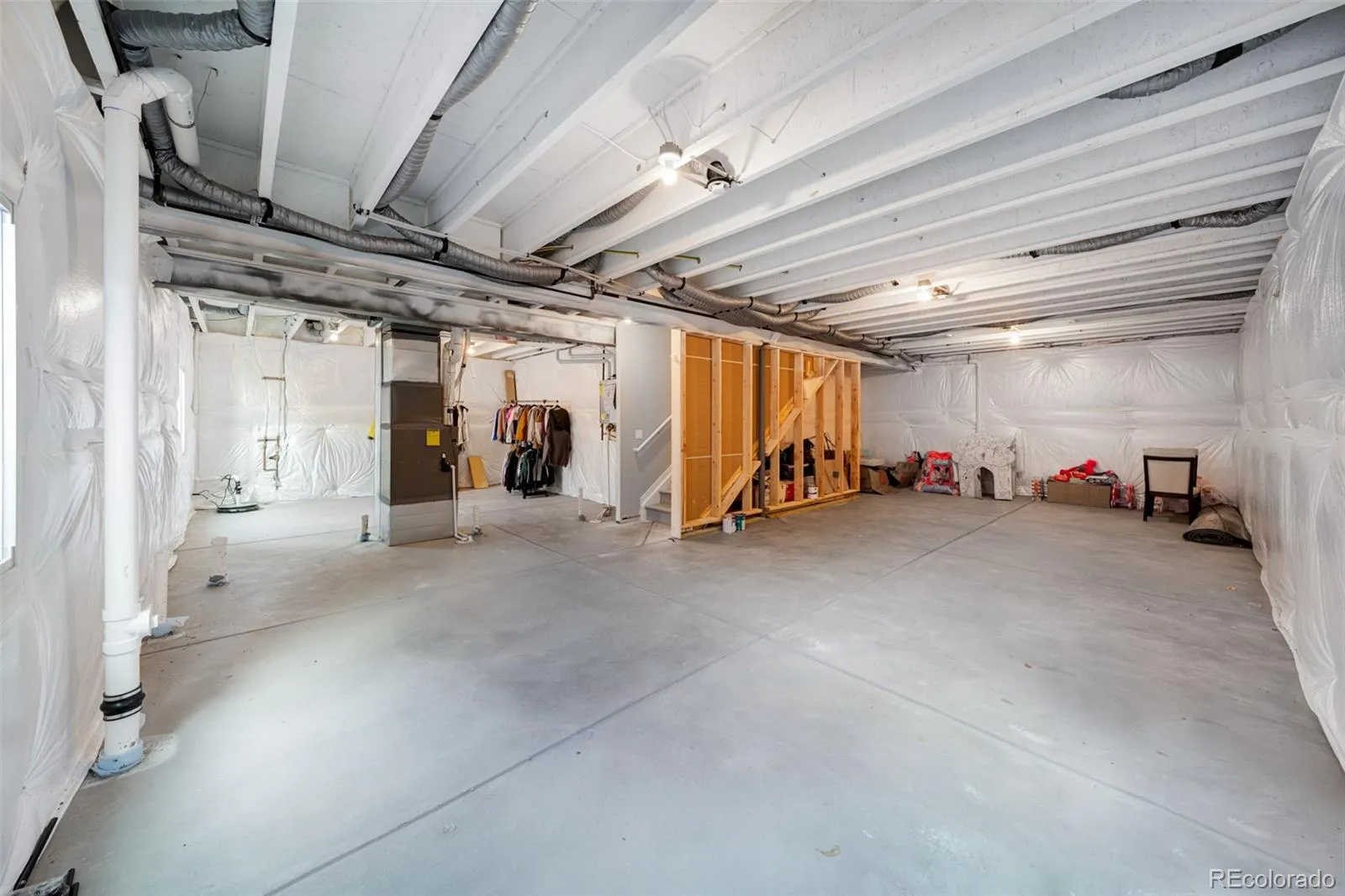 3906 N Catawba Way Aurora CO 80019 MLS #REC3504135 05022026051539 1600 24