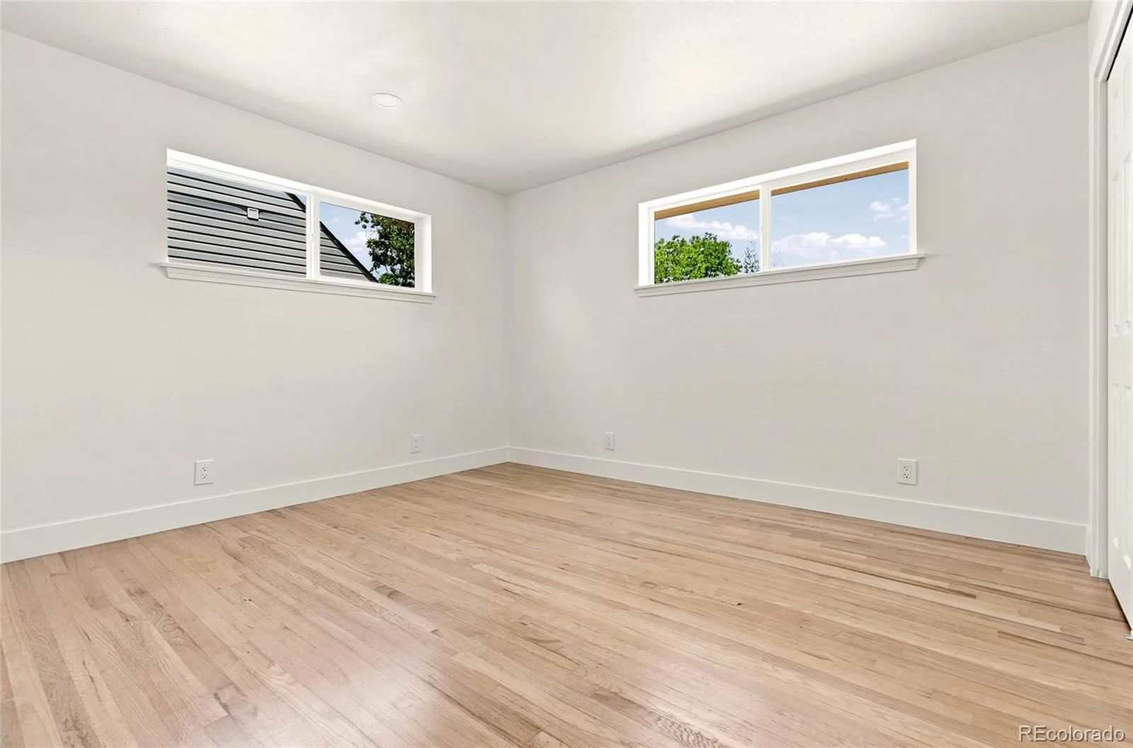 3675 Elm Street Denver CO 80207 MLS #REC3504336 07232026003633 1600 27