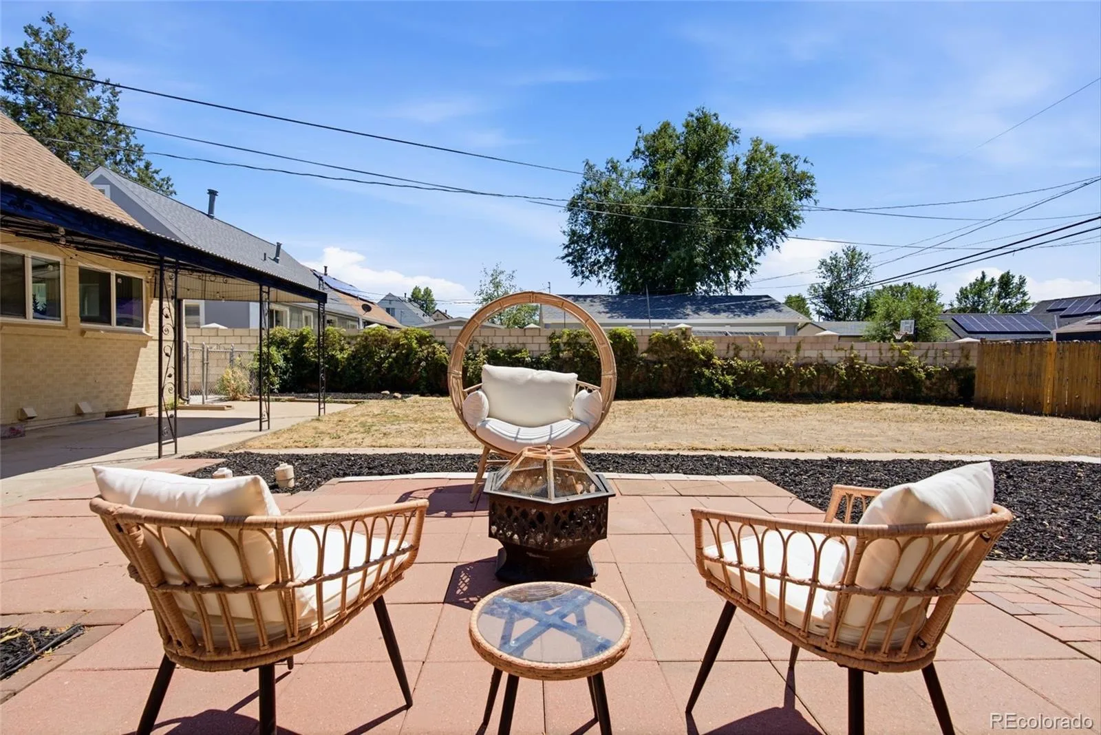 3675 Elm Street Denver CO 80207 MLS #REC3504336 07232026003633 1600 36
