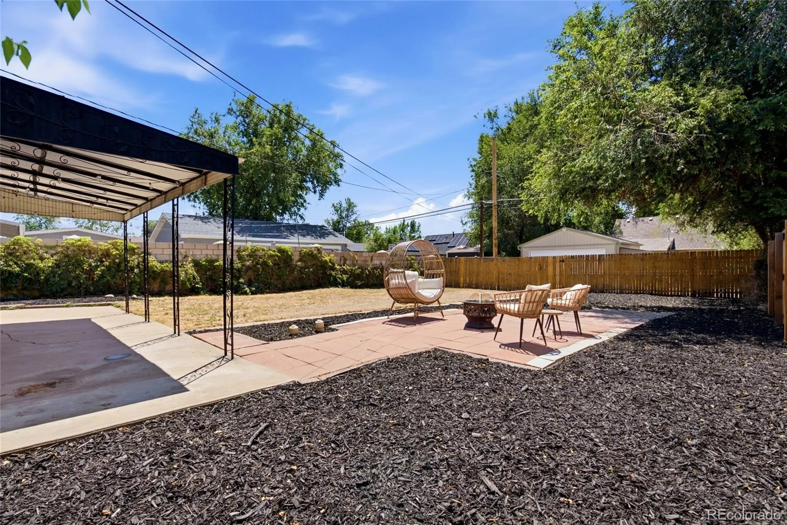 3675 Elm Street Denver CO 80207 MLS #REC3504336 07232026003633 1600 39