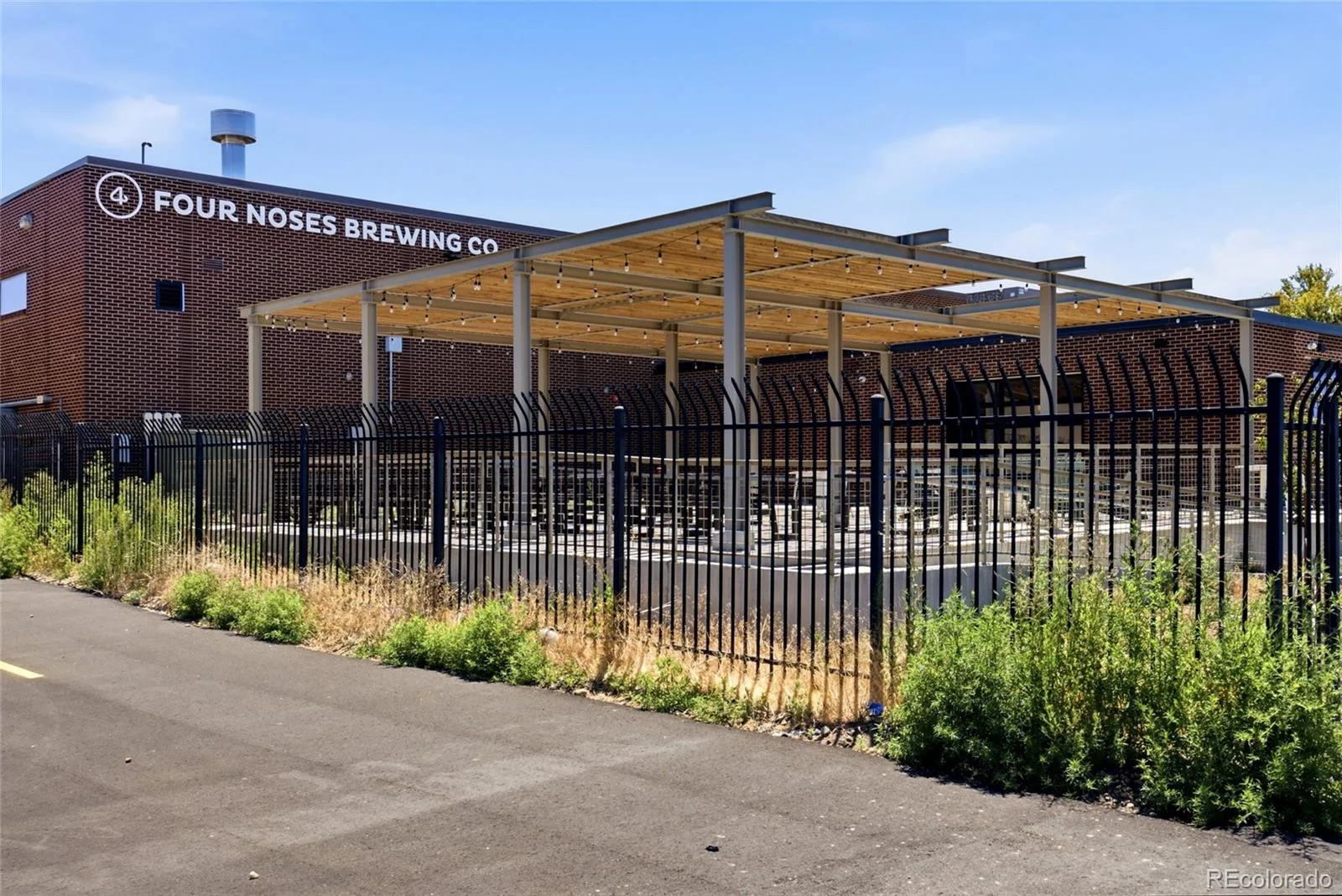 3675 Elm Street Denver CO 80207 MLS #REC3504336 07232026003633 1600 46