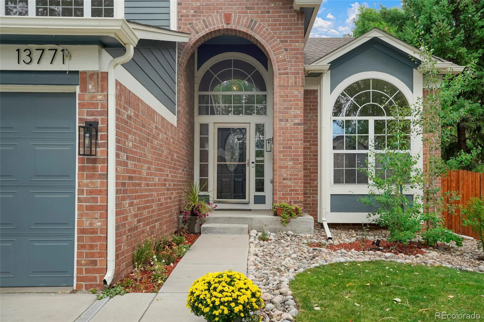 13771 W Amherst Way Lakewood CO 80228 | MLS #REC3504687 09232026084823 1600 2