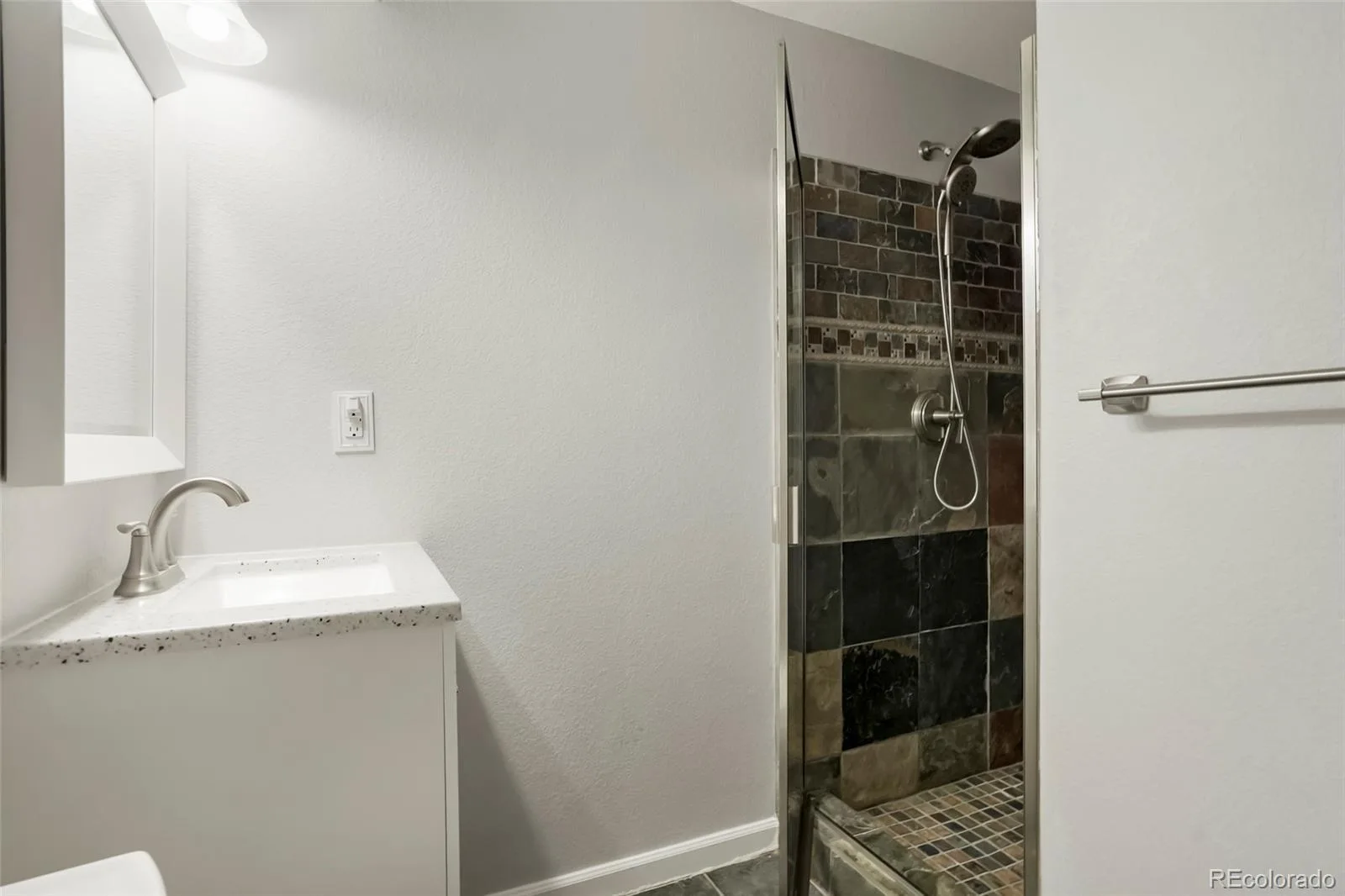 13771 W Amherst Way Lakewood CO 80228 | MLS #REC3504687 09232026084823 1600 34