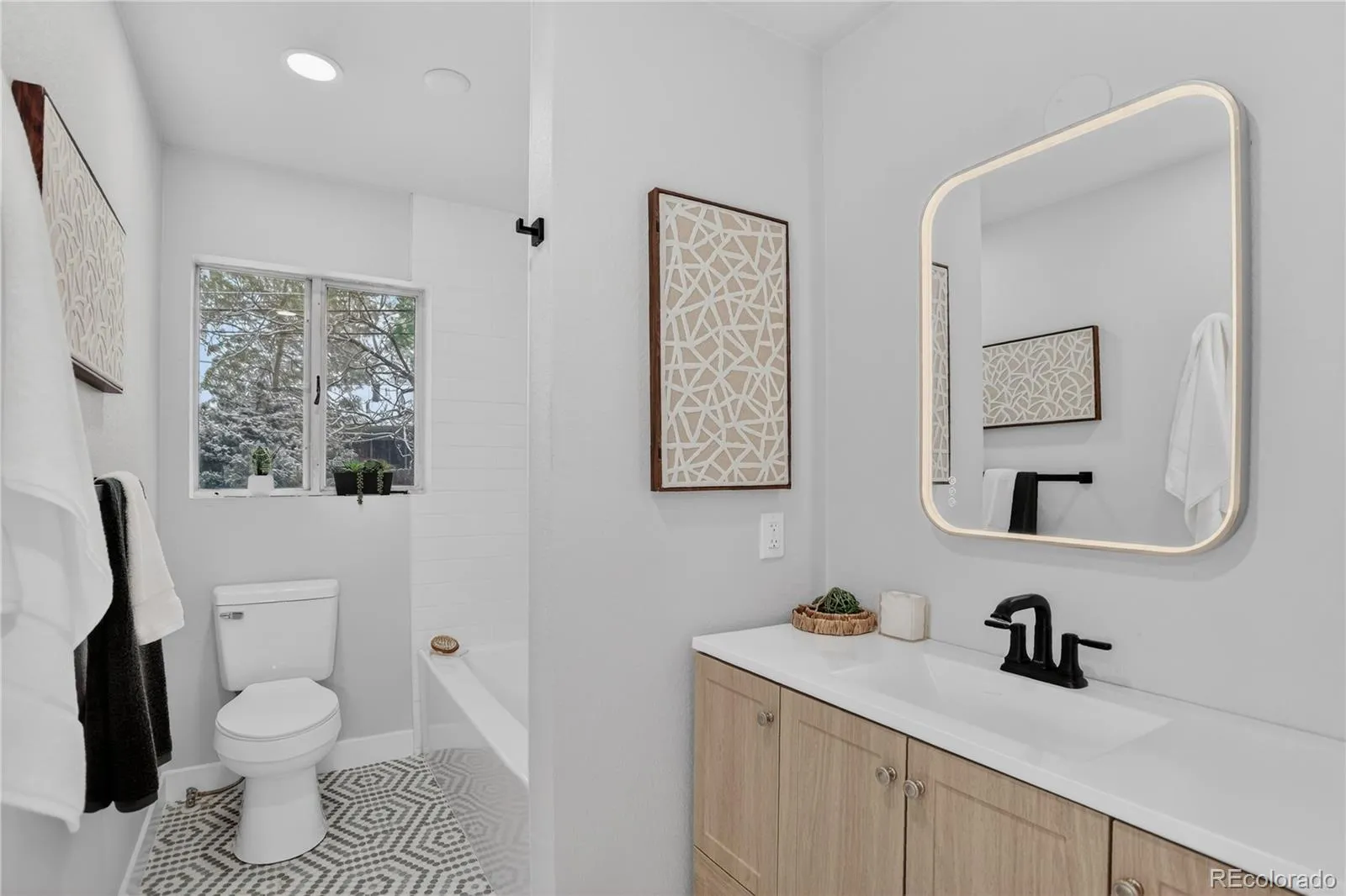 04202026155339 1600 34