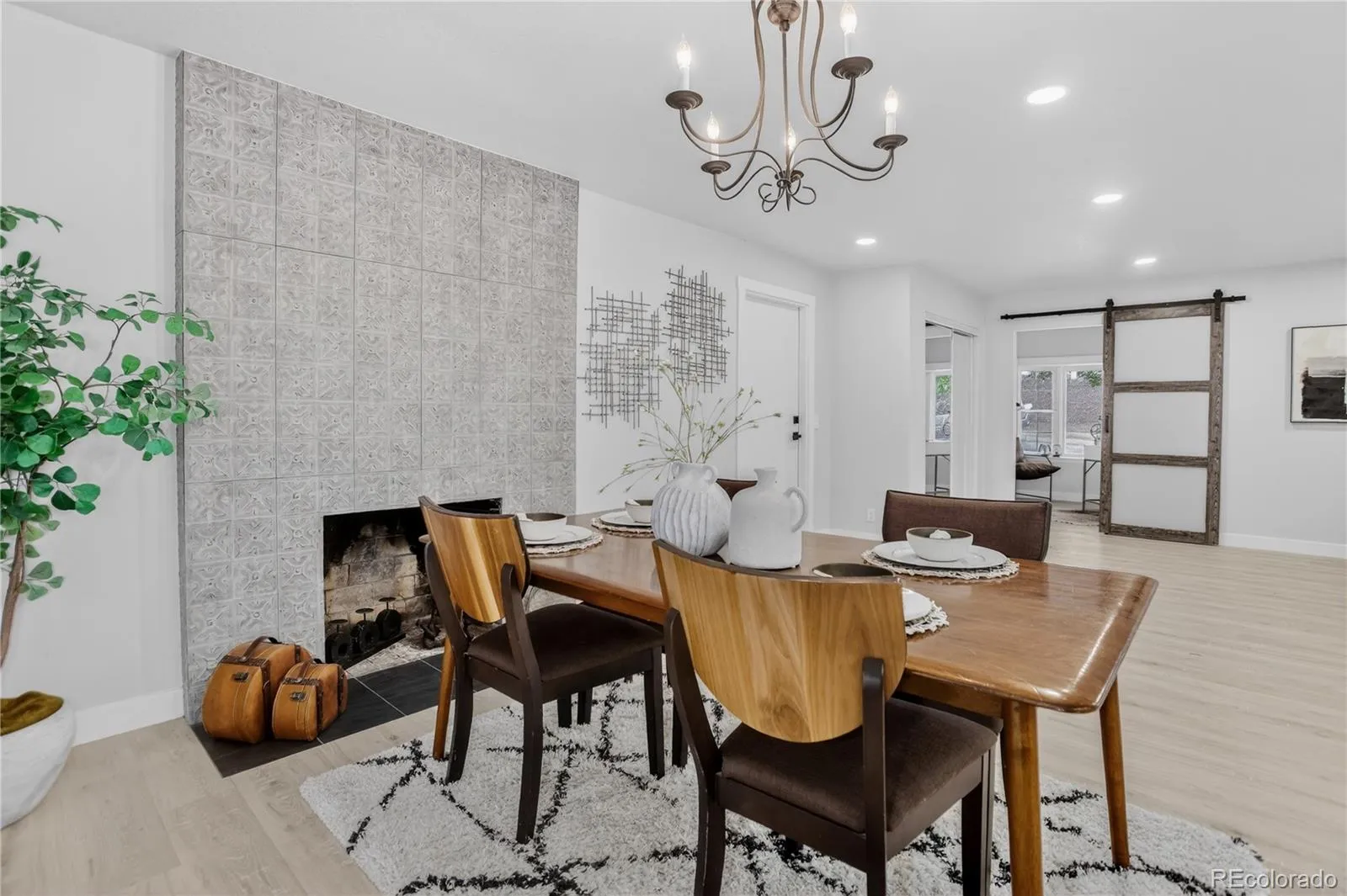 04202026155339 1600 8