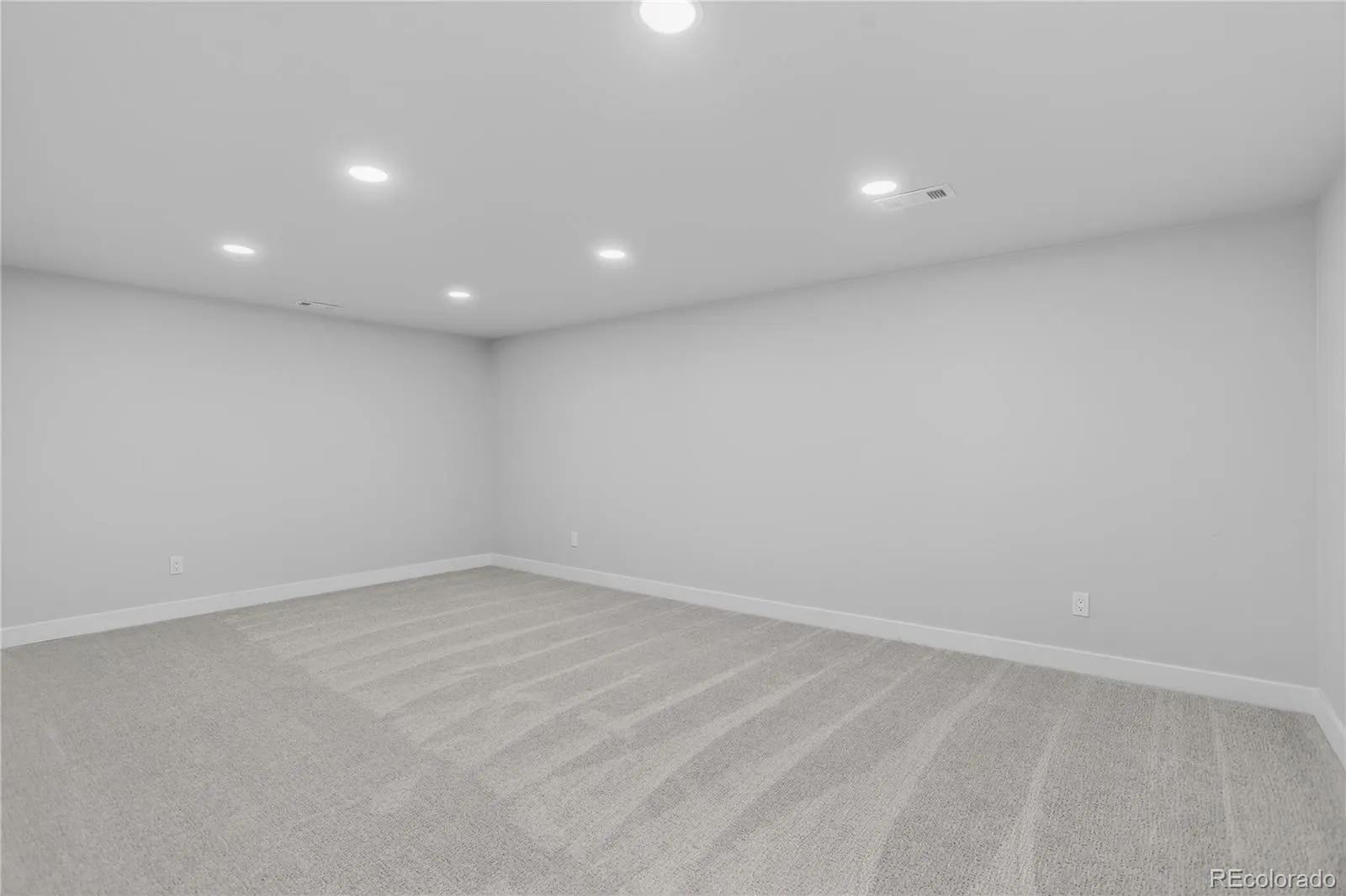 7006 S Elati Street Littleton CO 80120 MLS #REC3508053 04222026145228 1600 35